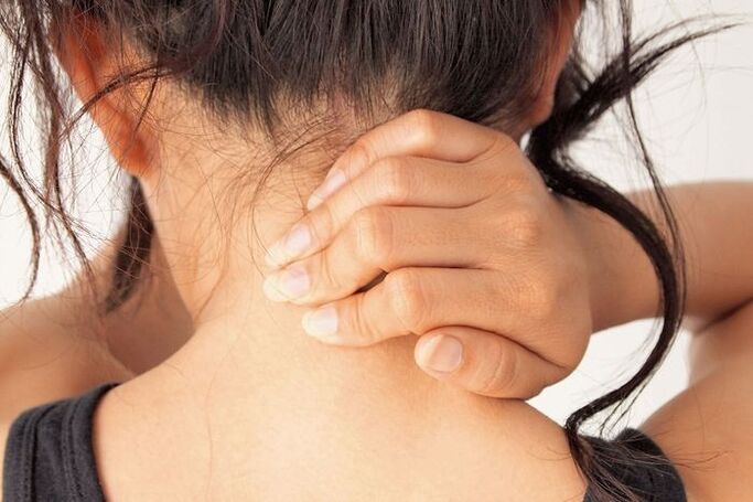 Osteochondroza szyjna jest powszechna u młodych kobiet